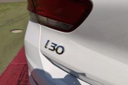 2021 Hyundai i30 PD.V4 MY22 Polar White