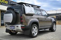 2020 Land Rover Defender 110 D240 SE