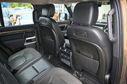 2020 Land Rover Defender 110 D240 SE