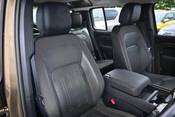 2020 Land Rover Defender 110 D240 SE