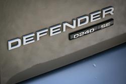 2020 Land Rover Defender 110 D240 SE