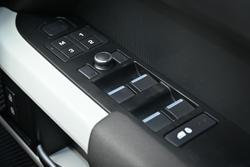 2020 Land Rover Defender 110 D240 SE