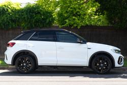 2025 Volkswagen T-Roc 140TSI R-Line