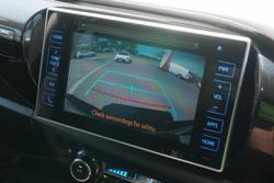 2019 Toyota Hilux SR5