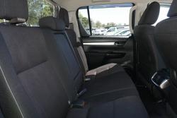 2019 Toyota Hilux SR5