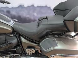 2024 BMW Motorrad R 18 TRANSCONTINENTAL GREEN