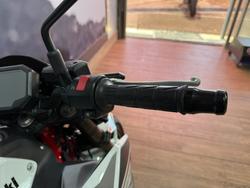 2022 Kawasaki Z900 SUPERNAKED (ZR900) WHITE