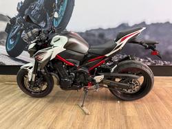 2022 Kawasaki Z900 SUPERNAKED (ZR900) WHITE