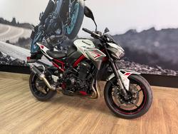 2022 Kawasaki Z900 SUPERNAKED (ZR900) WHITE