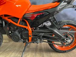 2024 Ktm 390 DUKE ORANGE