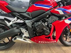 2025 Honda CBR650R RED