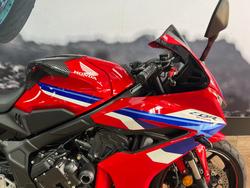 2025 Honda CBR650R RED