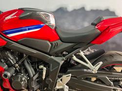 2025 Honda CBR650R RED