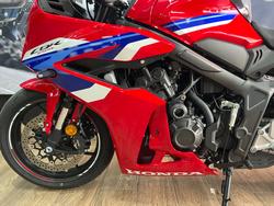 2025 Honda CBR650R RED