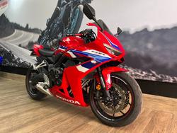 2025 Honda CBR650R RED