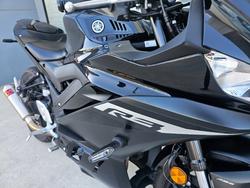 2024 Yamaha YZF-R3 Black