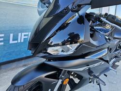 2024 Yamaha YZF-R3 Black