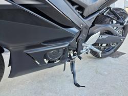 2024 Yamaha YZF-R3 Black