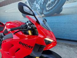 2022 DUCATI PANIGALE V4 S Red