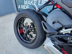 2022 DUCATI PANIGALE V4 S Red