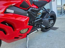2022 DUCATI PANIGALE V4 S Red