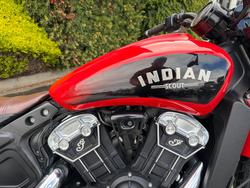 2022 Indian SCOUT BOBBER Red