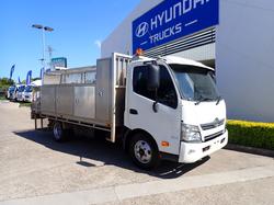 2012 HINO 300 617