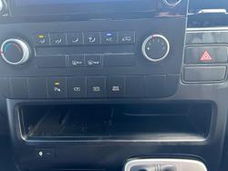 2022 Hyundai STARIA LOAD