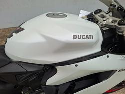 2015 DUCATI 899 PANIGALE White