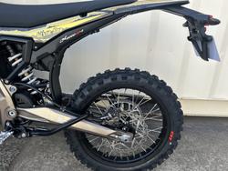2025 SUR-RON ULTRA BEE X HP OFF ROAD GOLD