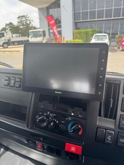 2023 Isuzu Nnr 45-150 Amt Mwb NNR 45/150 CREW CAB AUTOMATIC