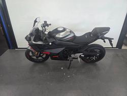 2025 CFMOTO 2025 Cf Moto 450CC 450 SR S Road Black