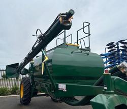 0 Simplicity 7000 L Tow Behind Quad Box GREEN