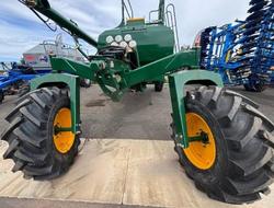 0 Simplicity 7000 L Tow Behind Quad Box GREEN