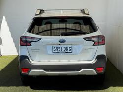 2025 Subaru Outback AWD Touring