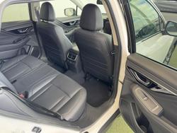 2025 Subaru Outback AWD Touring