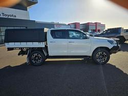 2021 Toyota Hilux 4x4 2.8L DSL D/C/C 6AT SR5 Glacier White
