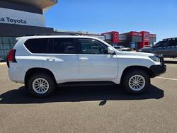 2021 Toyota Prado DSL WGN AT GXL Glacier White