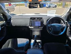 2021 Toyota Prado DSL WGN AT GXL Glacier White