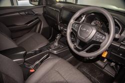 2025 Isuzu D-MAX X-RIDER