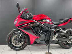 2023 Honda CBR650R Red