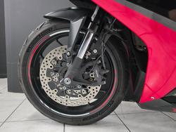 2023 Honda CBR650R Red