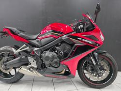 2023 Honda CBR650R Red