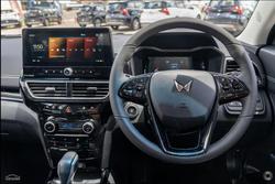 2025 Mahindra XUV3XO AX7L