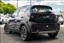 2025 Mahindra XUV3XO AX7L