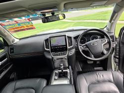 2017 Toyota Landcruiser VX