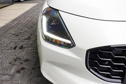 2025 Suzuki Swift Hybrid Plus