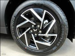 2025 Mahindra XUV3XO AX7L