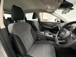 2024 Nissan X-TRAIL ST