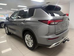 2021 Mitsubishi Outlander LS